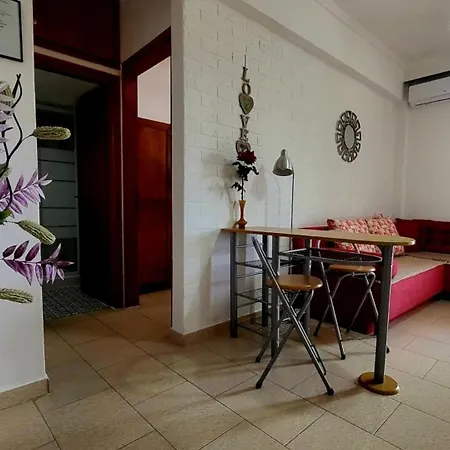 Apartman Paralia Dionisiou דירה